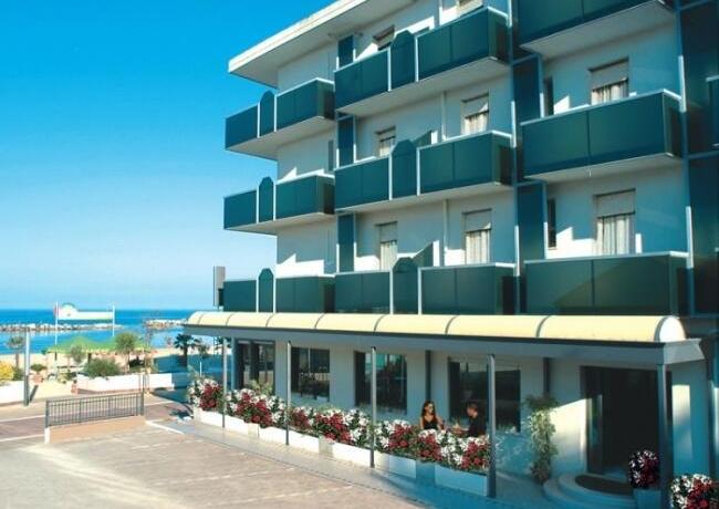aureahotelbellaria fr offre-2-juin-a-bellaria-hotel-bord-de-mer 014