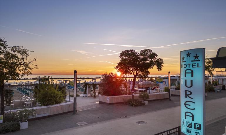 Tramonto sul mare, vista dall'Hotel Aurea.